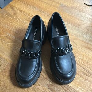 Madden Girl Womens Hoxtonn Loafer in vegan leather